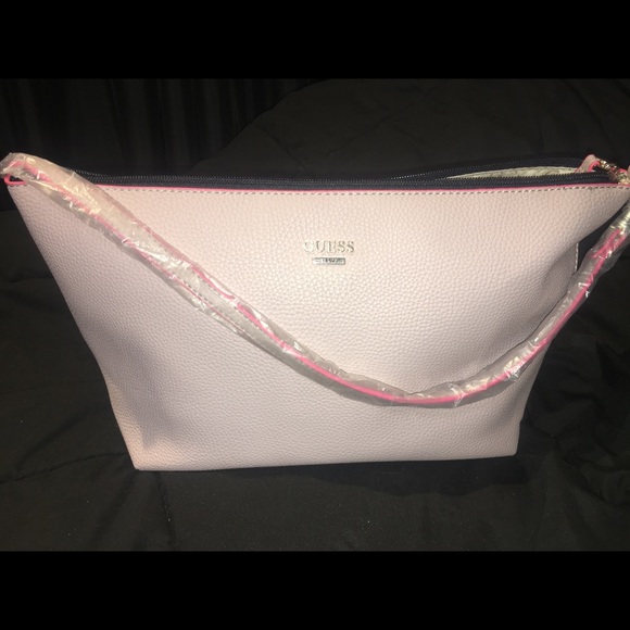 Guess Tote Bag - Picture 1 of 3